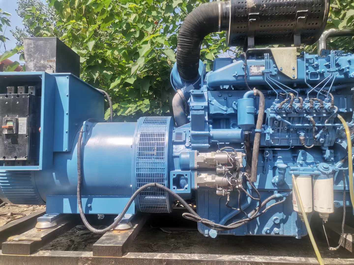 蓬莱详细说明降低 800kW 柴油发电机输出电流波动的方法